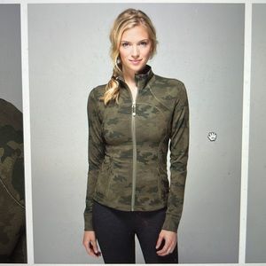 Lululemon Camouflage Forme Jacket - size 6